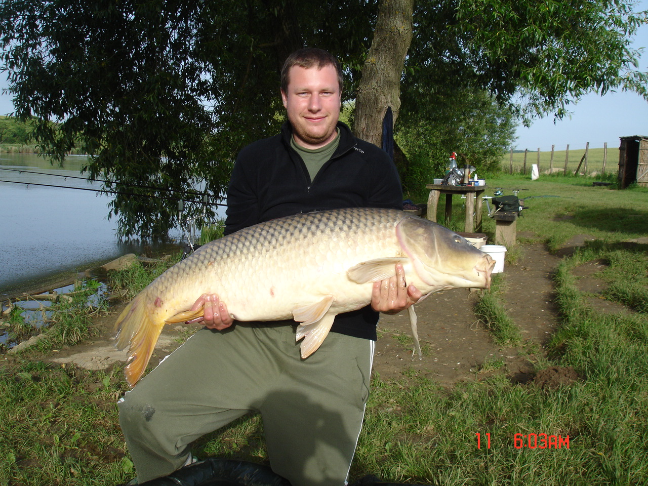 24.3 kg